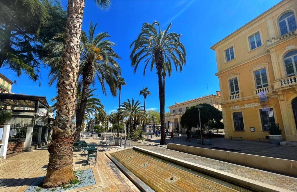 La Maison De Lily, Cosy Dans Le Vieux-Hyeres, Parking Gratuit ภายนอก รูปภาพ